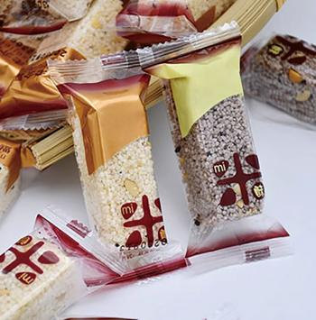 Автоматическая линия подачи продуктов с устройством для переворачивания — изображение 2